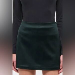 NWT Abercrombie and Fitch Green Satin Skort